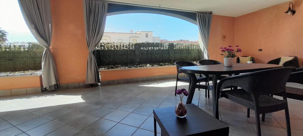 Spazioso&Elegante in Centro con ampio terrazzo Latina Esterno foto